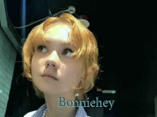 bonniehey En live show