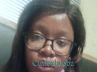 Cutieyboobz