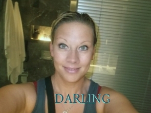 DARLING En live show