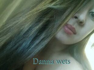 Danna_wets