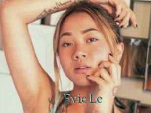 Evie_Le