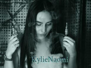 KylieNaomi