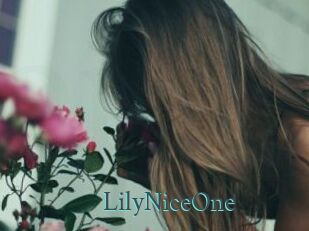 LilyNiceOne En live show