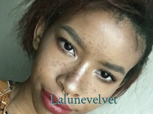 Lalunevelvet