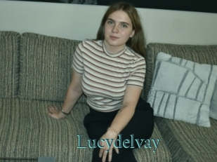 lucydelvay En live show