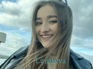 Lunaxeva