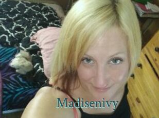 Madisenivy En live show