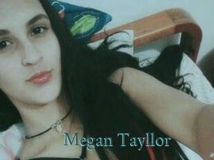 Megan_Tayllor En live show