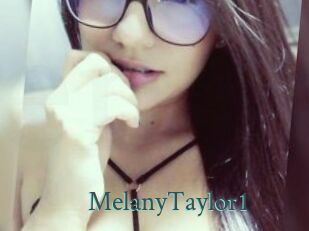 MelanyTaylor1 En live show