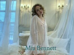 Mia_Bennett