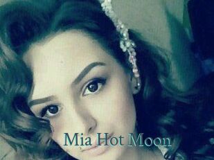 Mia_Hot_Moon