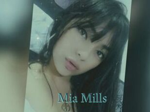 Mia_Mills