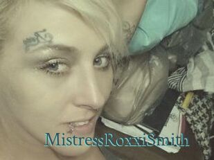 MistressRoxxiSmith