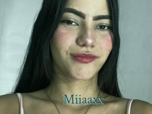 Miiaaxx