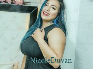 NicoleDuvan En live show
