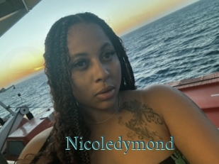 nicoledymond En live show