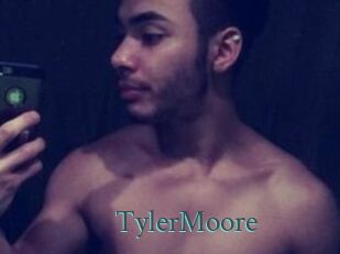 Tyler_Moore